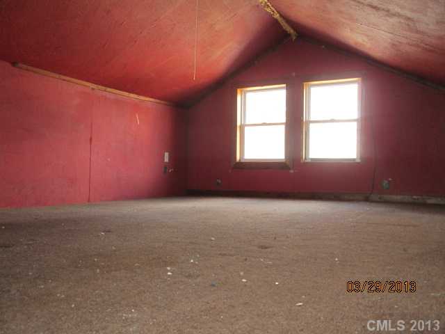 603 E 10th St, Kannapolis, NC 28083 photo 9