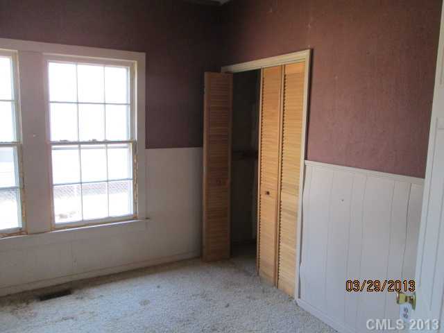 603 E 10th St, Kannapolis, NC 28083 photo 7