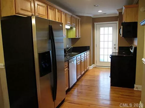 300 S Thompson St, Davidson, NC 28036 photo 4