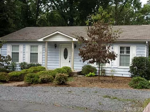 300 S Thompson St, Davidson, NC 28036 photo 1