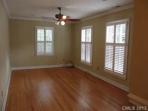 300 S Thompson St, Davidson, NC 28036 photo 2