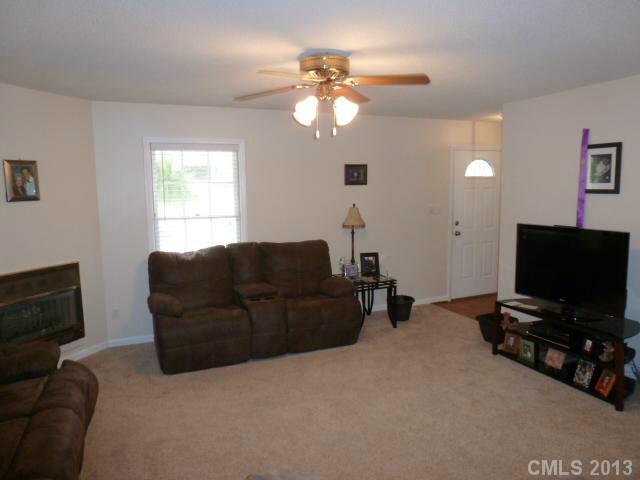2452 Prince Dr, Lancaster, SC 29720 photo 3