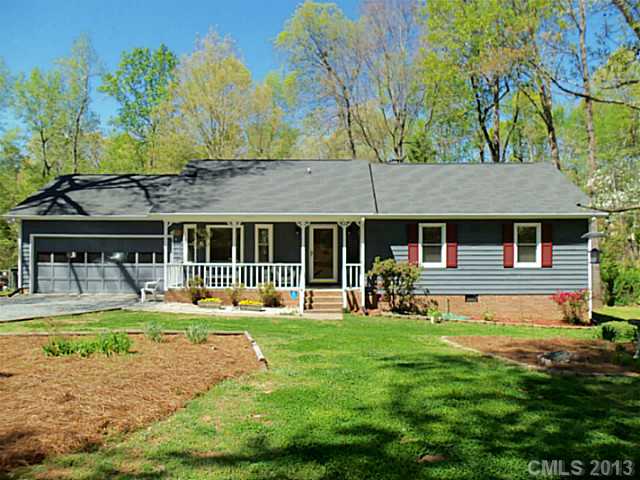 2209 Bearskin Ln, Monroe, NC 28110 photo 1