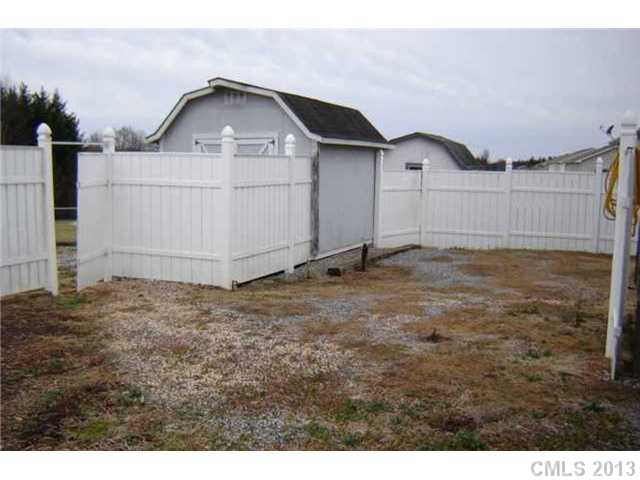 253 Drumstand Rd, Stony Point, NC 28678 photo 7