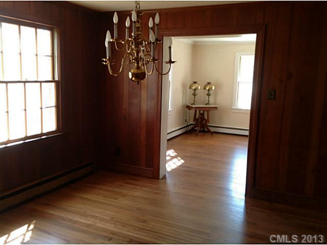 1336 E Colonial Dr, Salisbury, NC 28144 photo 3