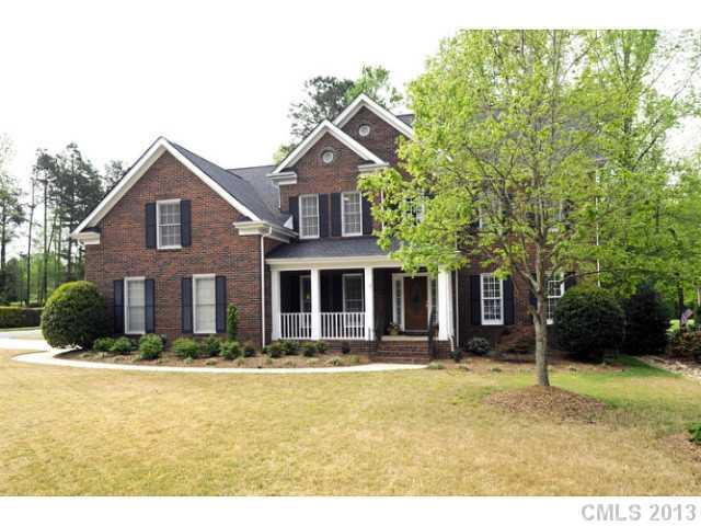 18839 Dembridge Dr, Davidson, NC 28036 photo 1