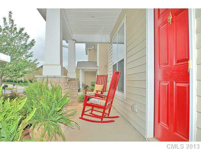 18427 Train Station Dr, Cornelius, NC 28031 photo 2