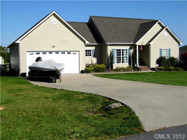 3728 Fieldhaven Ct, Maiden, NC 28650 photo 1