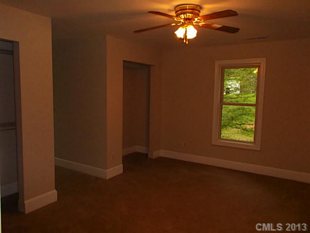 215 Heathergate Ln, Stanley, NC 28164 photo 9