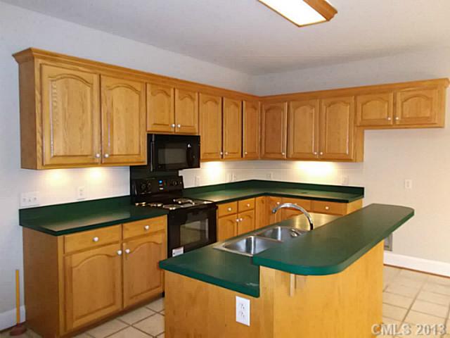 215 Heathergate Ln, Stanley, NC 28164 photo 5