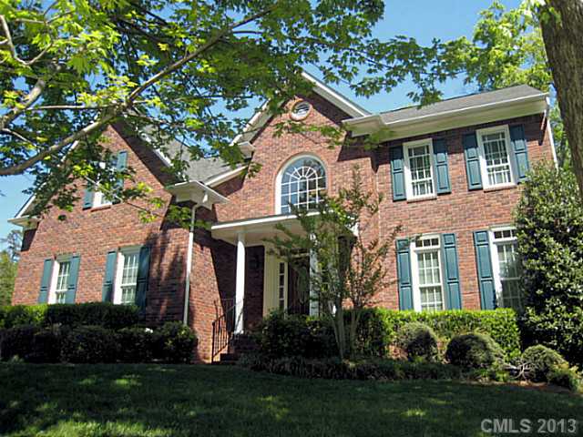 1324 Overstream Ln, Matthews, NC 28105 photo 1