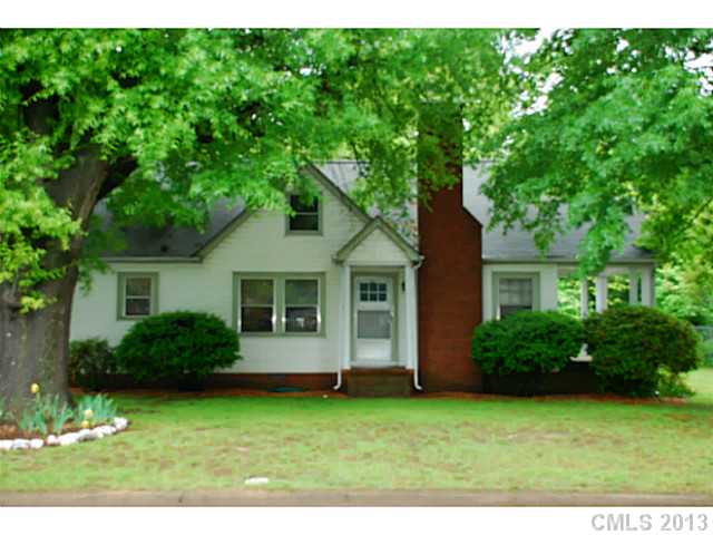 1006 Calhoun St, Monroe, NC 28112 photo 1