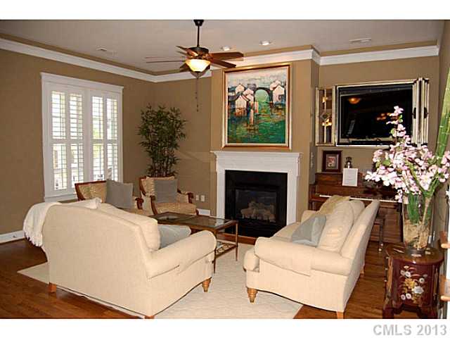104 Iris Meadow Dr, Mooresville, NC 28115 photo 4