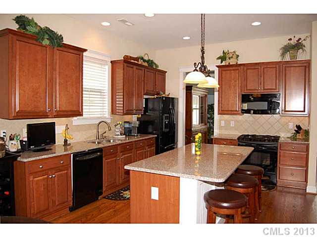 104 Iris Meadow Dr, Mooresville, NC 28115 photo 9