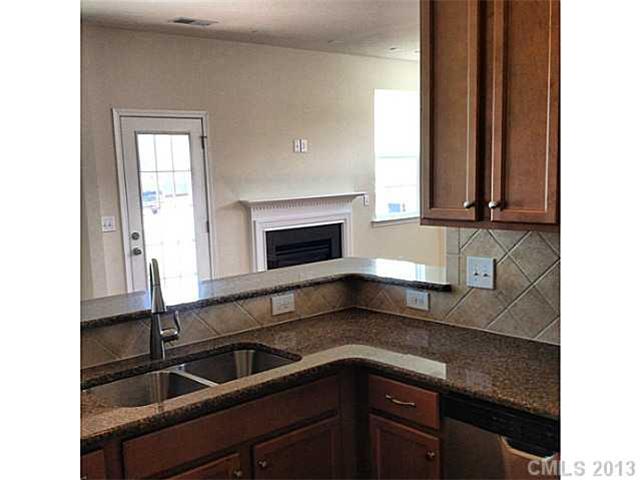 78075 Rillstone Dr, Lancaster, SC 29720 photo 4