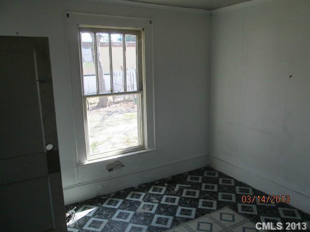 304 Westview St, Kannapolis, NC 28081 photo 3