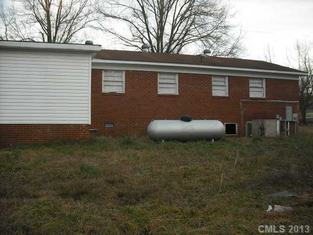 3412 Griffith Rd, Monroe, NC 28112 photo 2