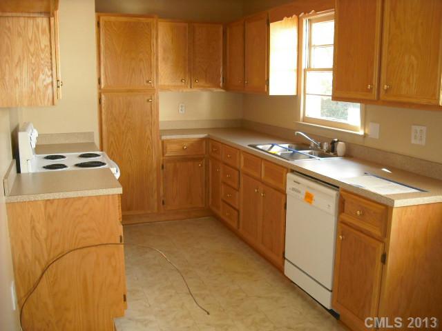 3412 Griffith Rd, Monroe, NC 28112 photo 3