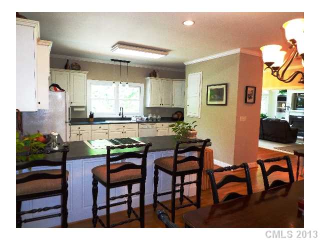 525 Compton Rd, Clover, SC 29710 photo 8