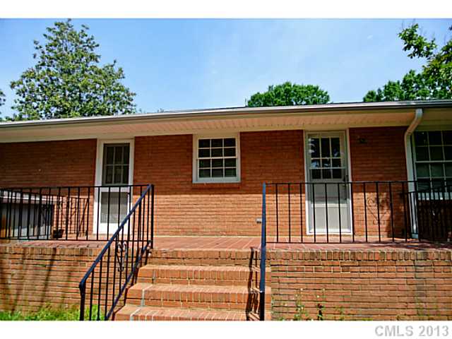 1305 Sycamore St, Monroe, NC 28112 photo 3