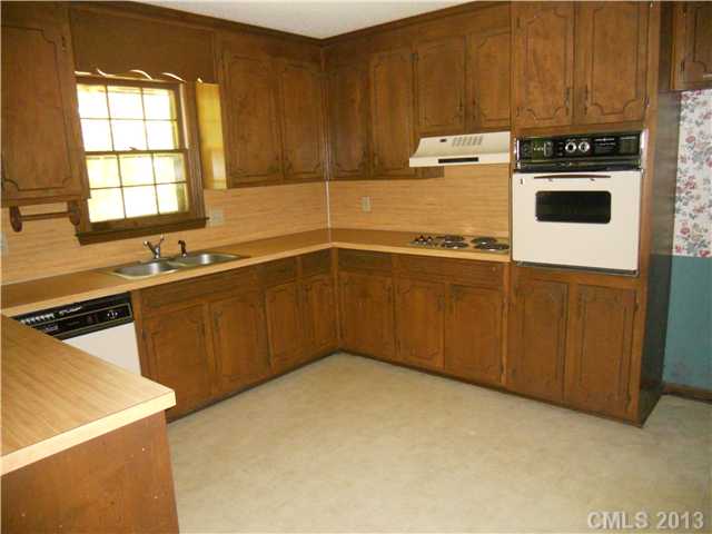 708 Pilgrim Forest Dr, Monroe, NC 28110 photo 4