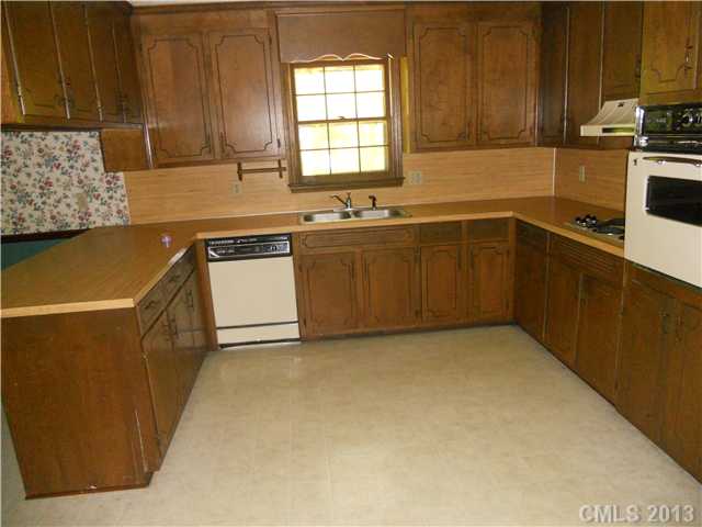 708 Pilgrim Forest Dr, Monroe, NC 28110 photo 3
