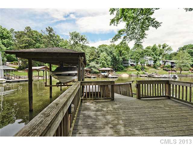 1117 Palmyra Dr, Tega Cay, SC 29708 photo 3