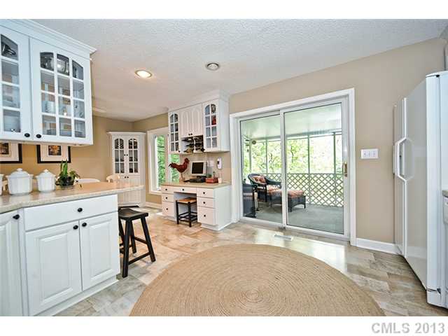 1117 Palmyra Dr, Tega Cay, SC 29708 photo 8