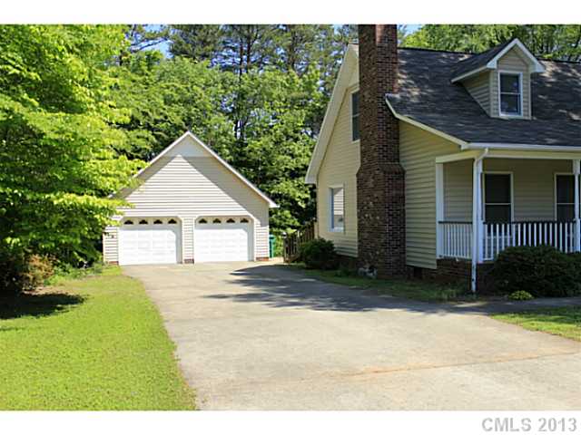 620 E Campbell Ave, Salisbury, NC 28146 photo 2