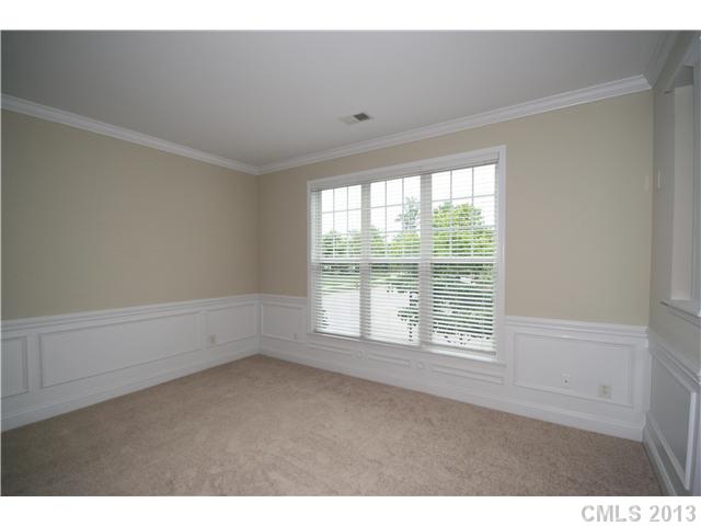 18731 Ronceverte Dr, Cornelius, NC 28031 photo 2