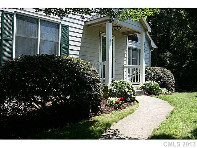 12056 Pelican Ct, Tega Cay, SC 29708 photo 2