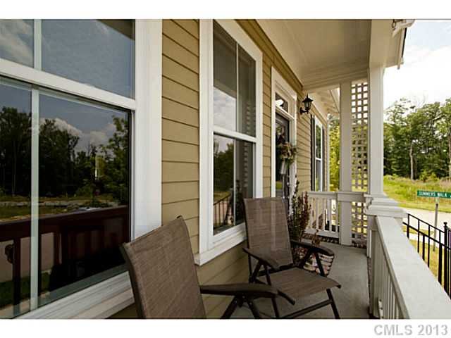 16459 Leavitt Ln, Davidson, NC 28036 photo 3