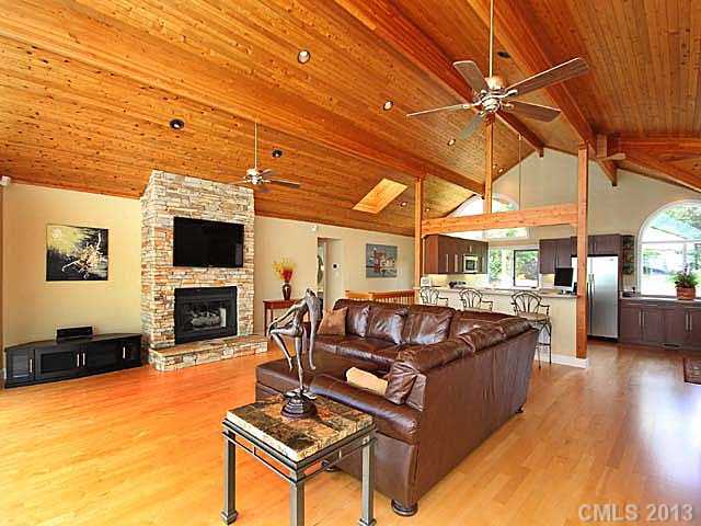8772 Harbor Cir, Terrell, NC 28682 photo 9