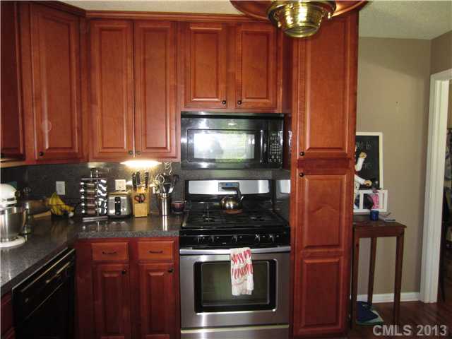 20116 Walter Henderson Rd, Cornelius, NC 28031 photo 4