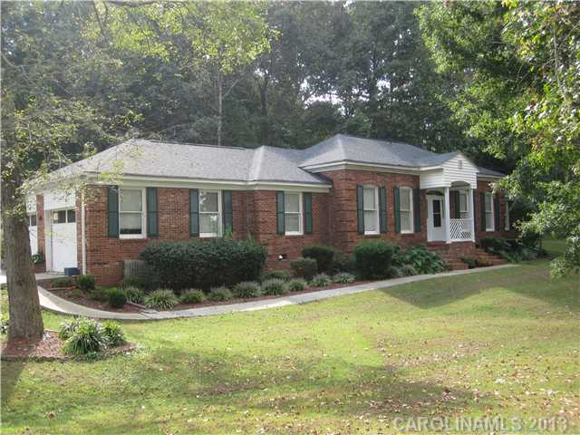 313 Maye St, Wingate, NC 28174 photo 2