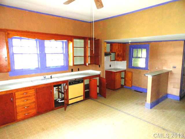 300 2nd St, Kannapolis, NC 28083 photo 4