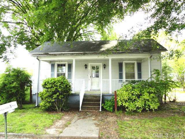 300 2nd St, Kannapolis, NC 28083 photo 1