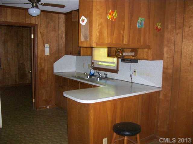 201 Dover St, Star, NC 27356 photo 3