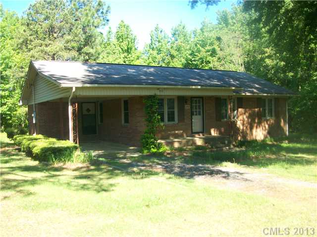 201 Dover St, Star, NC 27356 photo 1