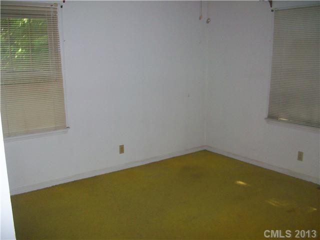201 Dover St, Star, NC 27356 photo 5