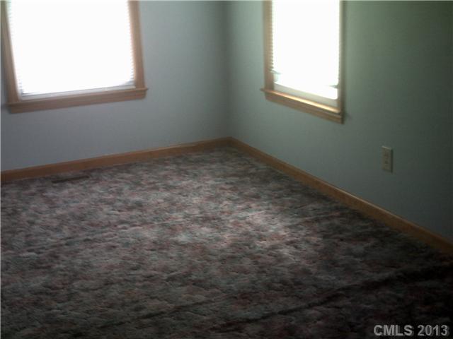 101 Roy Eaker Rd, Cherryville, NC 28021 photo 5