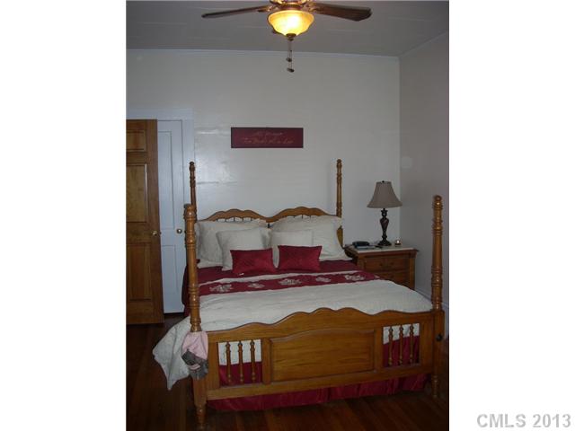 609 E 11th St, Kannapolis, NC 28083 photo 6