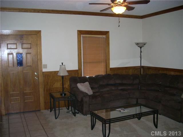 609 E 11th St, Kannapolis, NC 28083 photo 3