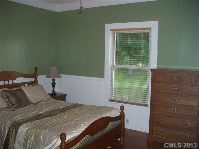 609 E 11th St, Kannapolis, NC 28083 photo 9