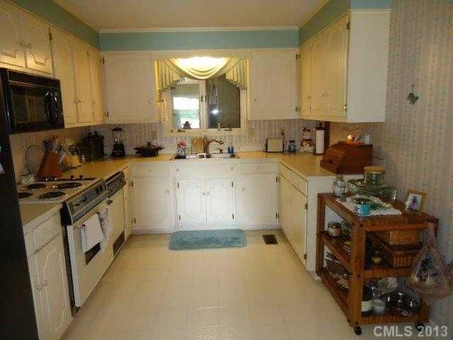 8168 Normandy Rd, Denver, NC 28037 photo 4