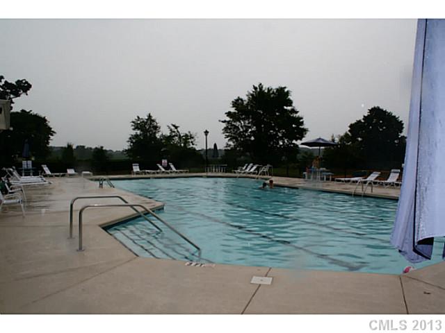 326 Holton Dr, Monroe, NC 28110 photo 8