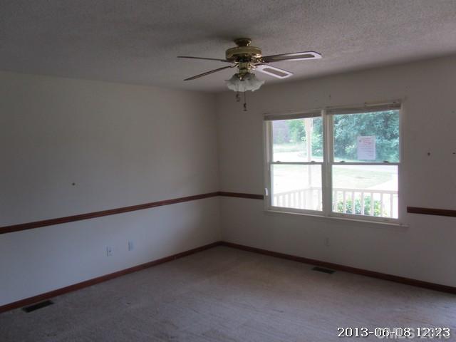 618 Durham Rd, Stanley, NC 28164 photo 2