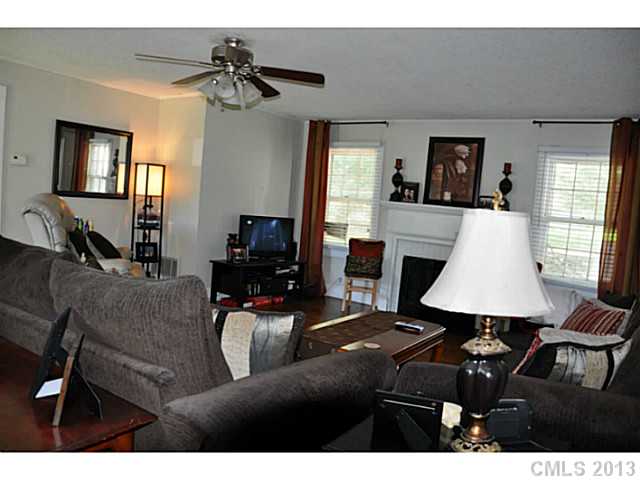 20923 Academy St, Cornelius, NC 28031 photo 1