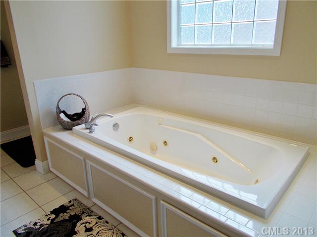 3767 Travertine Dr, Lancaster, SC 29720 photo 9