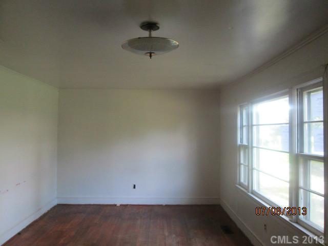 200 Brown St, Stanley, NC 28164 photo 3